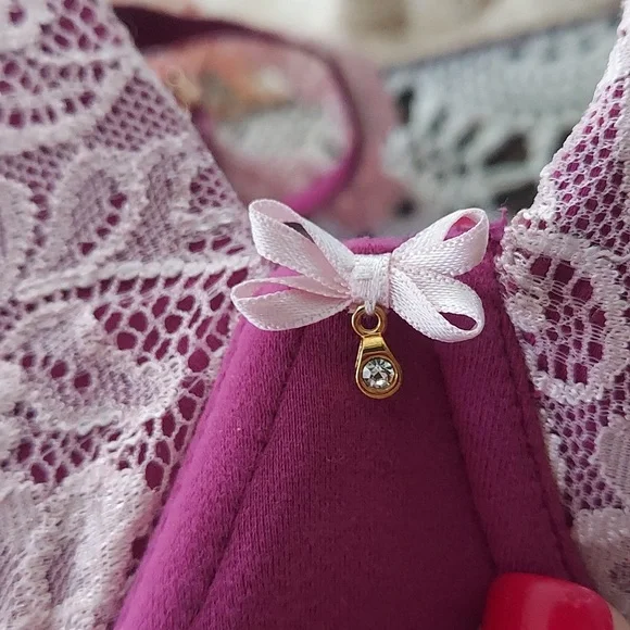 Set of 4 Sexy Soma Bras - Picture 9 of 13